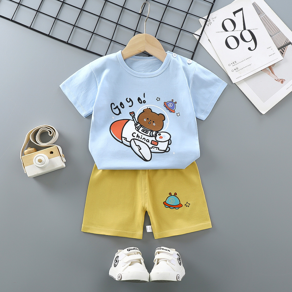 2022 Comfortable Casual Printed Short-sleeve Shirts Bulk Kids Clothing Set Summer Boys Children Clothes